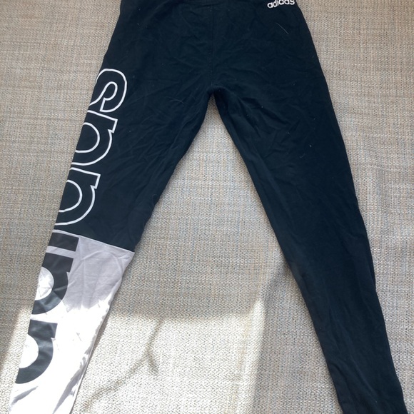 Girls Adidas leggings - Picture 2 of 2